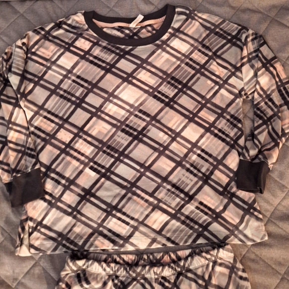 Joyspun 2pc Pajamas - Picture 2 of 9